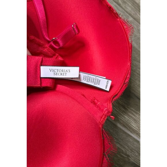 New Victoria’s Secret Dream Angel Red Lace Push Up bra 34DD or 34E - Picture 2 of 5